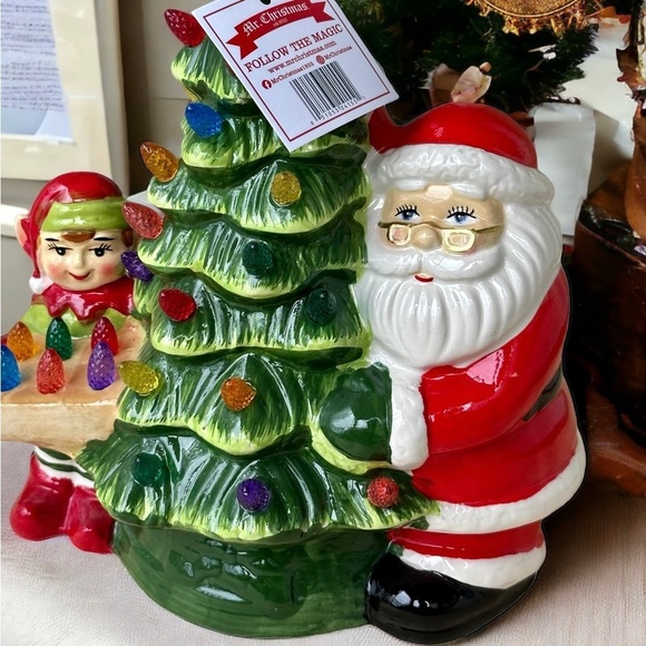 Mr. Christmas
10” Santa & elf Nostalgic Ceramic led lighted Tree NWT - Picture 2 of 15